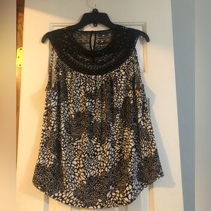 White House Black Woman top